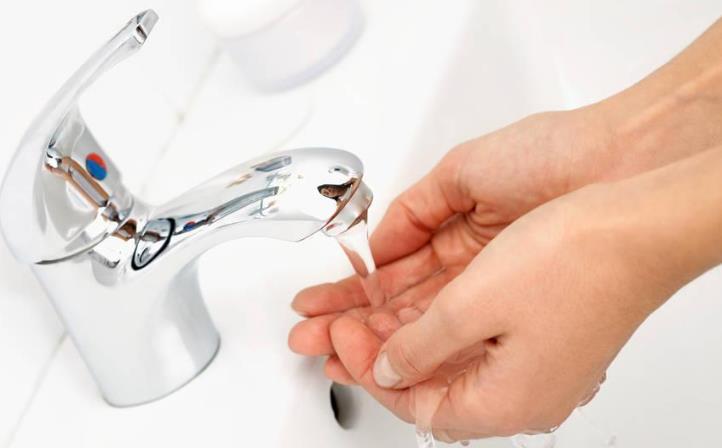 pvc胶水粘手怎么清洗