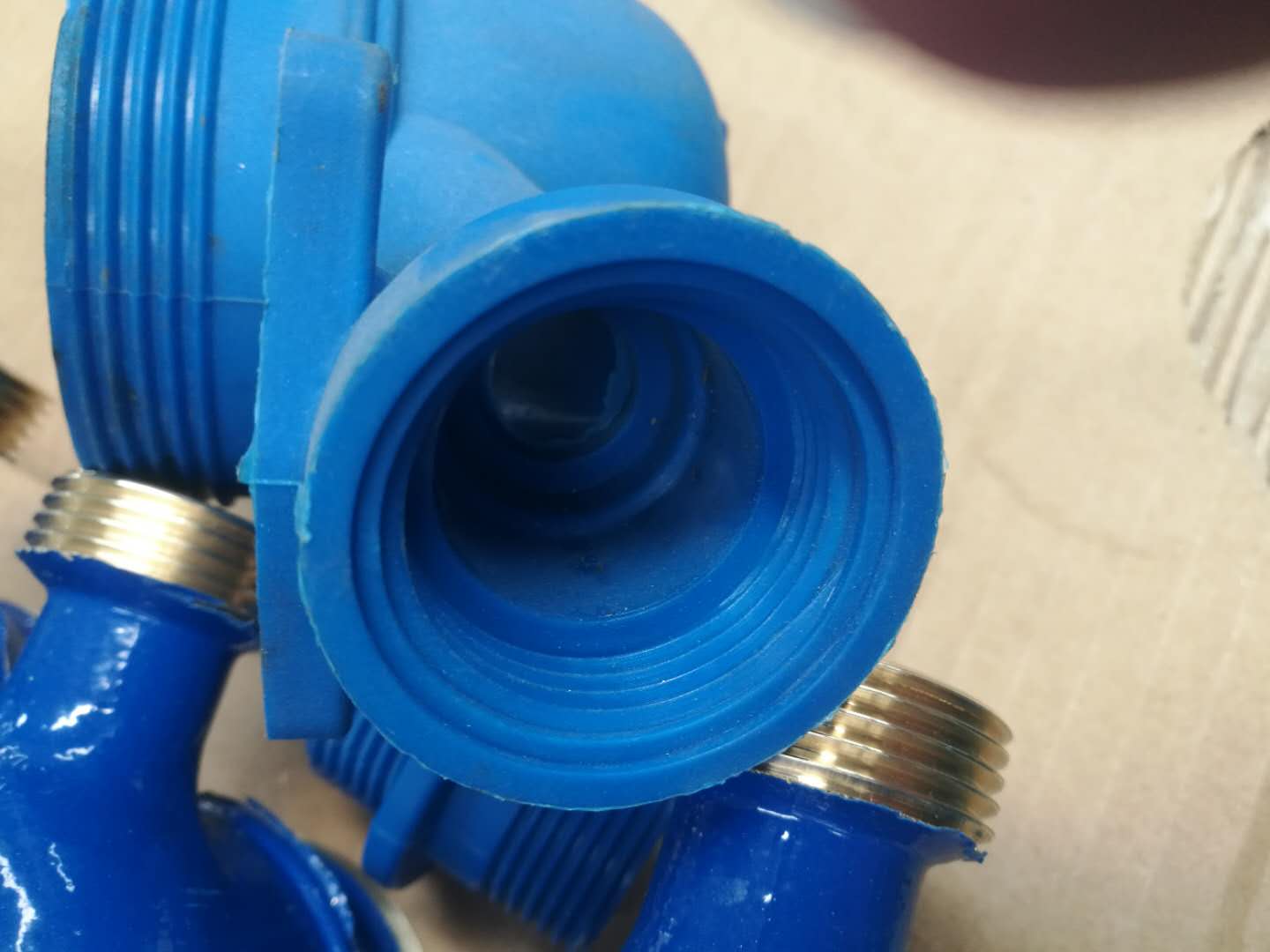 尼龙粘金属胶水