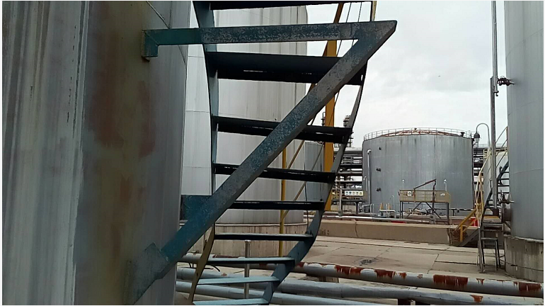 特种金属焊接胶成功完成上万立方米储油罐不锈钢架粘接工程【聚力胶粘】 特种金属焊接胶成功完成上万立方米储油罐不锈钢架粘接工程【聚力胶粘】