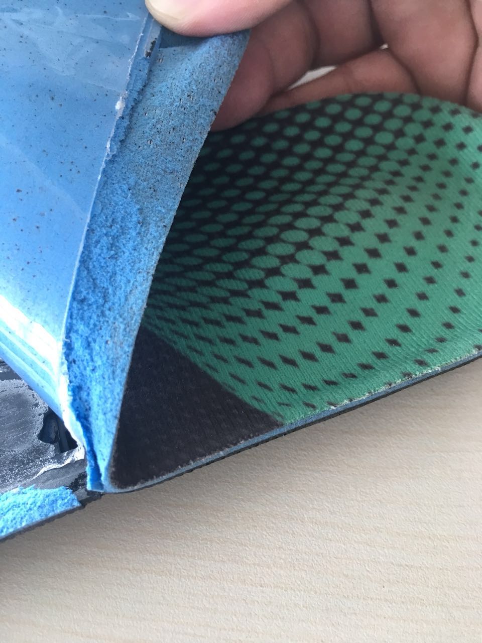 泡棉复合胶水哪家好? 强力EVA复合胶水找聚力厂家采购无腐蚀EVA胶水 泡棉复合胶水哪家好? 强力EVA复合胶水找聚力厂家采购无腐蚀EVA胶水