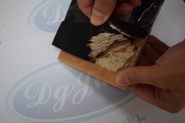 EVA海绵和木板粘接，用固化后柔软的环保EVA海绵胶水-聚力胶水