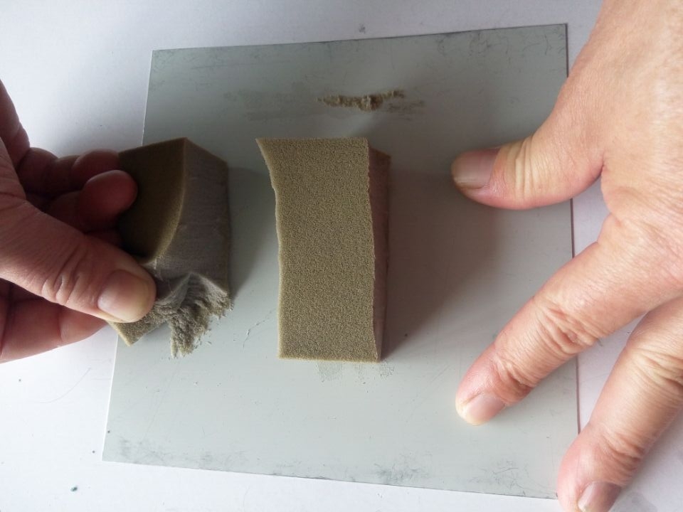 用塑料粘金属胶水粘接EVA和金属板效果 用塑料粘金属胶水粘接EVA和金属板效果