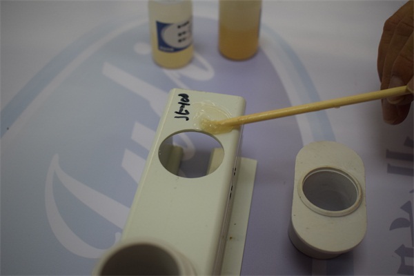 能粘塑料的AB胶