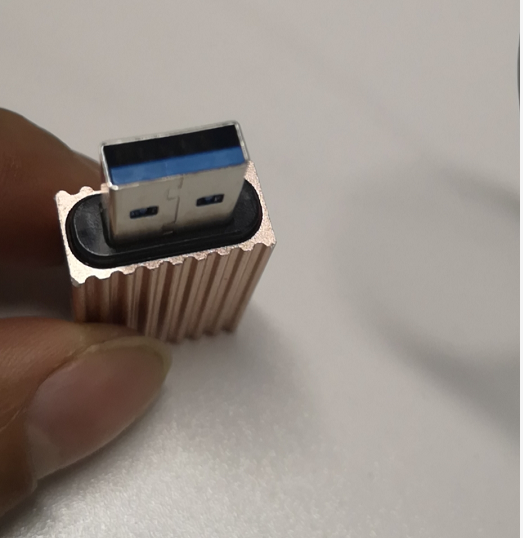 USB接口粘接胶水聚力ABS塑料粘金属瞬间胶速干不发白