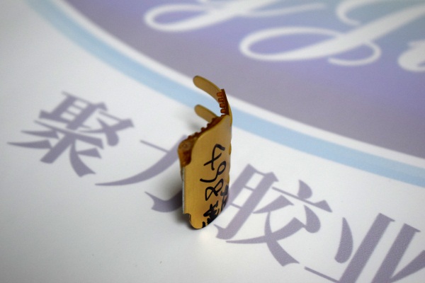 粘金属和硅胶的强力瞬间胶