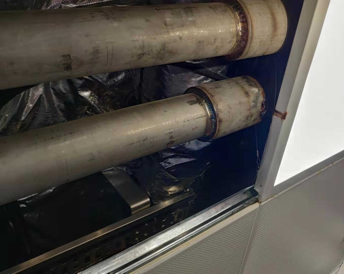 用不锈钢修补剂修补不锈钢焊接处