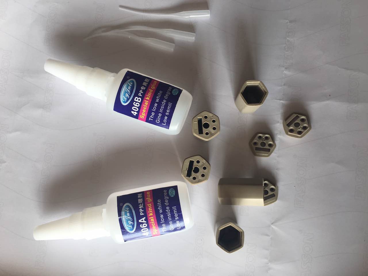小面积的PP和塑料粘接，我用聚力胶水的高强度PP专用瞬间胶水
