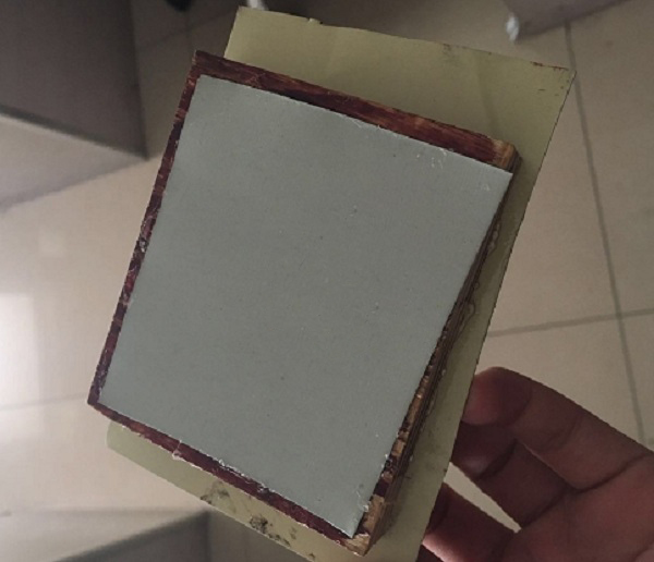 高强度金属胶水，能将铁板和木板粘接在一起的溶剂型胶水-聚力胶水