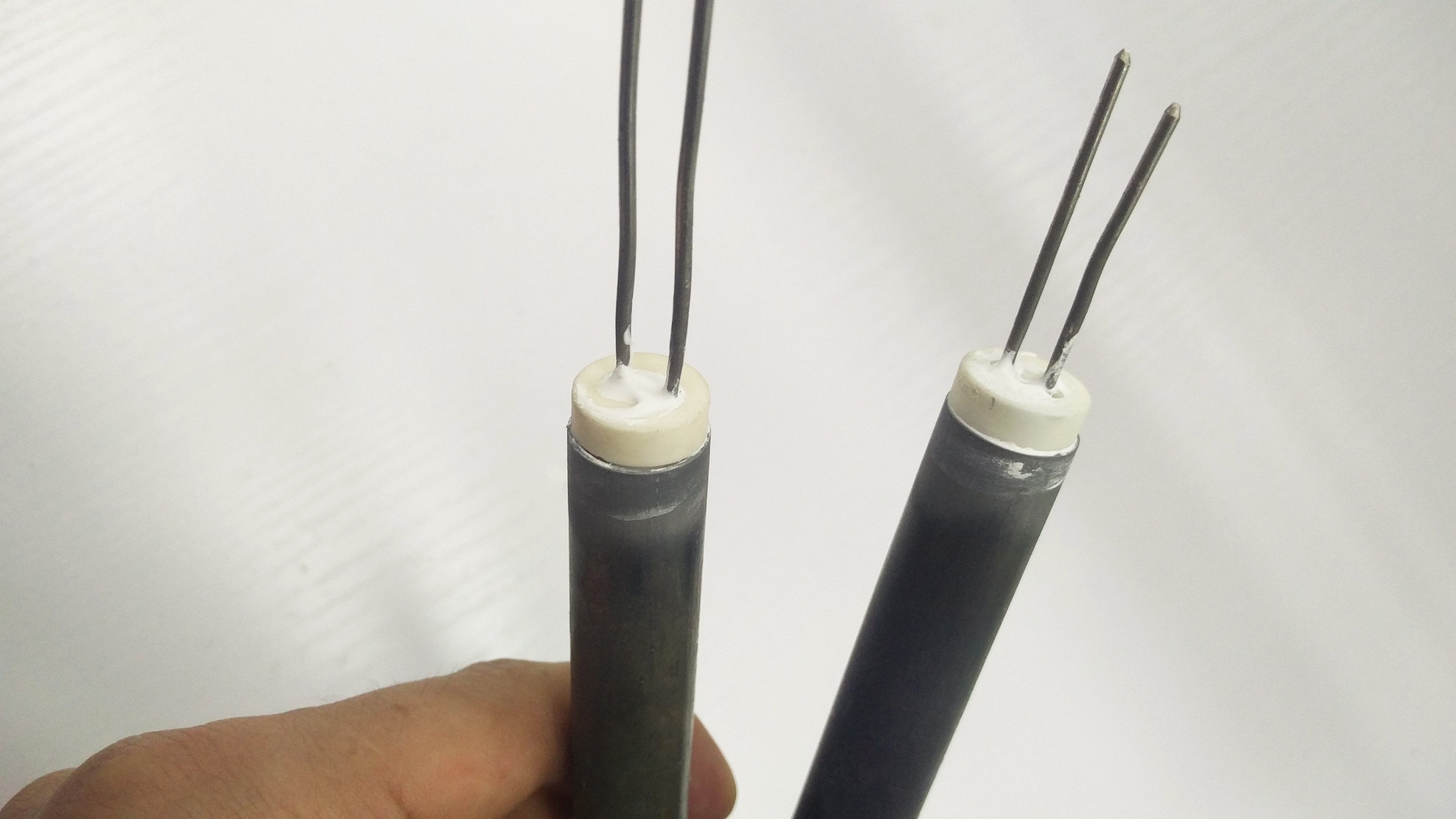 粘陶瓷和金属用什么胶水好？耐高温、粘接牢聚力陶瓷胶水