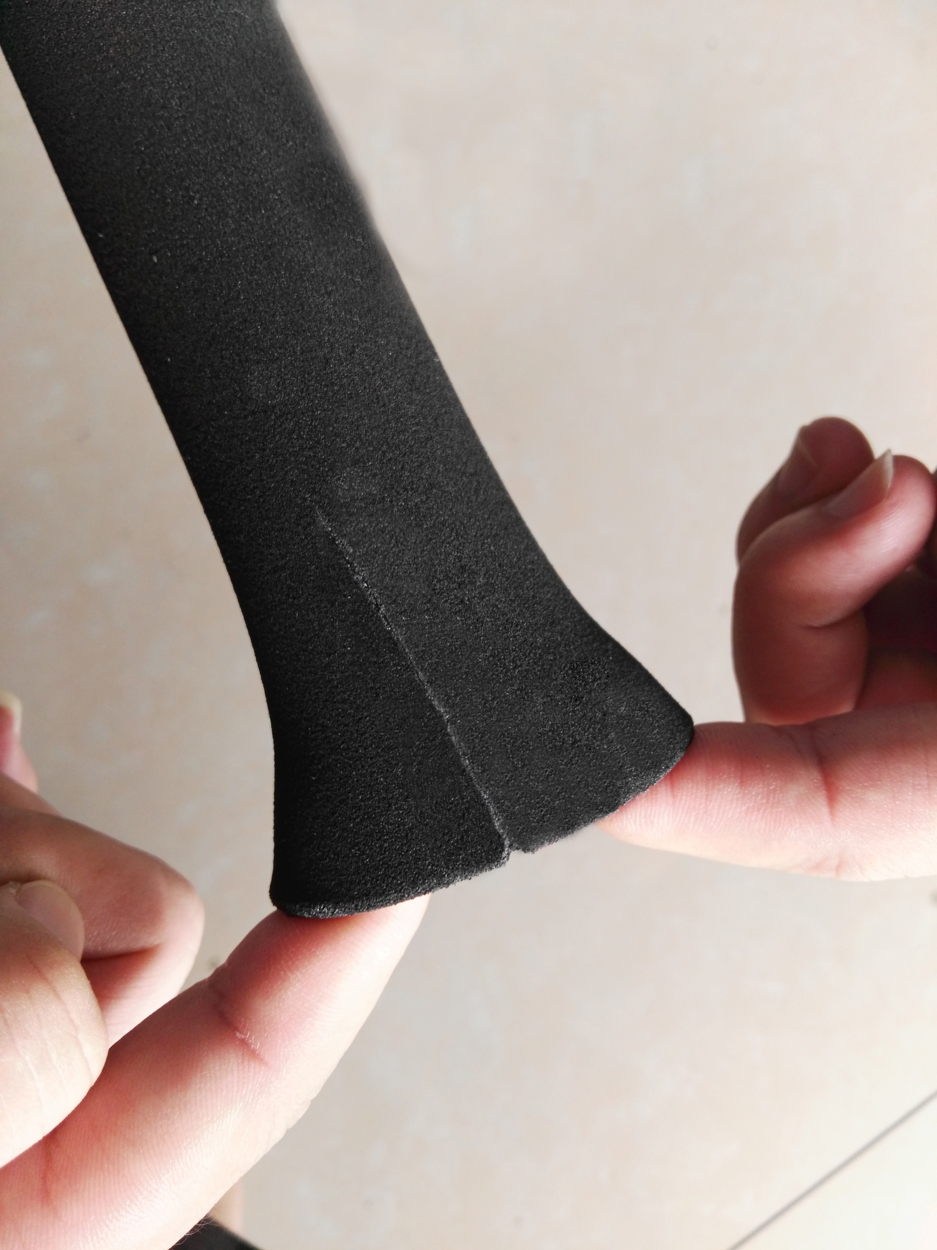 粘EVA海绵用什么胶水？ EVA海绵胶水 粘接海棉的专用胶水 聚力