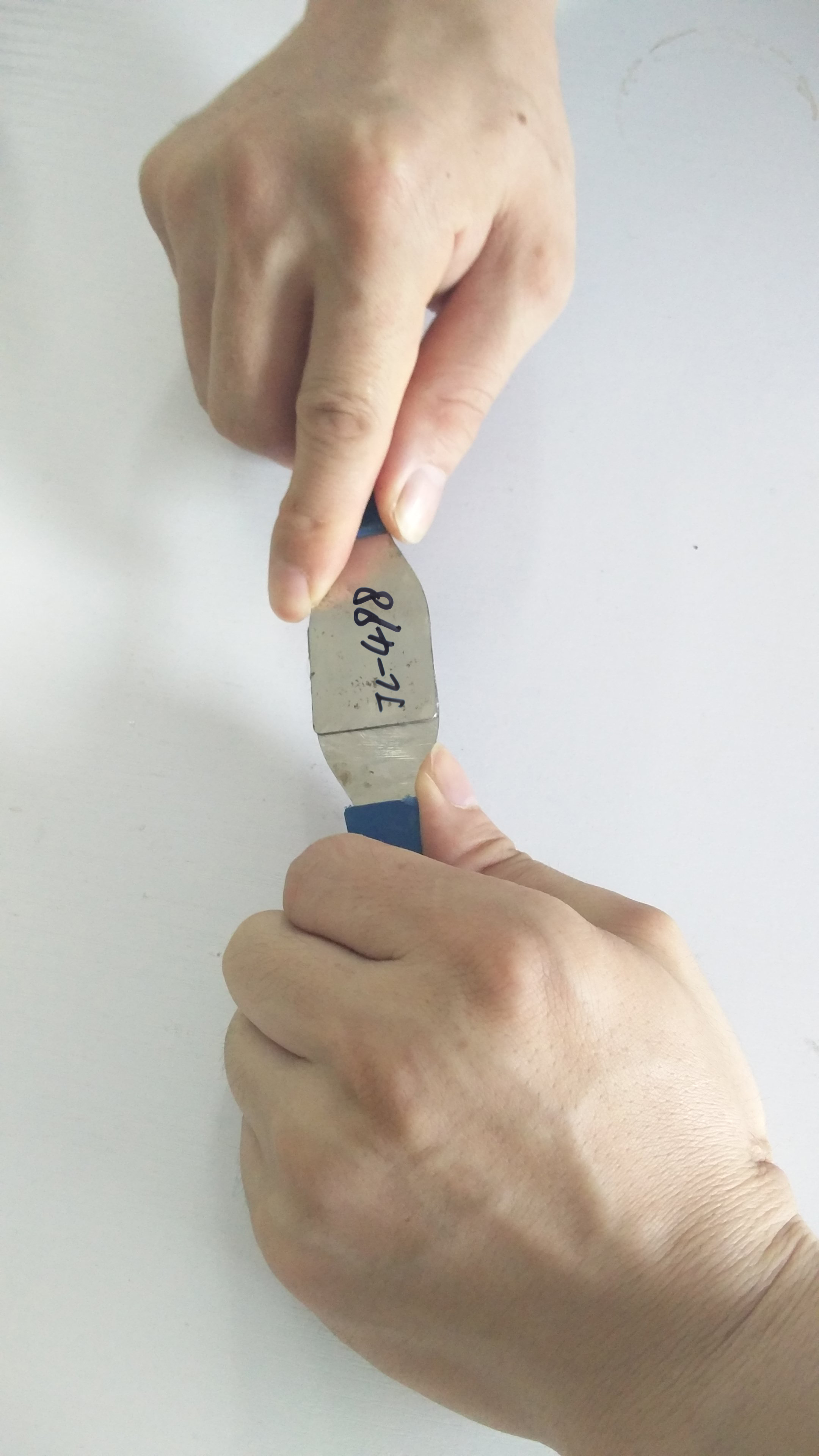 金属粘接用什么胶水粘得牢  聚力单组分金属瞬间胶水