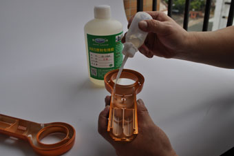 ABS塑料胶水的使用方法
