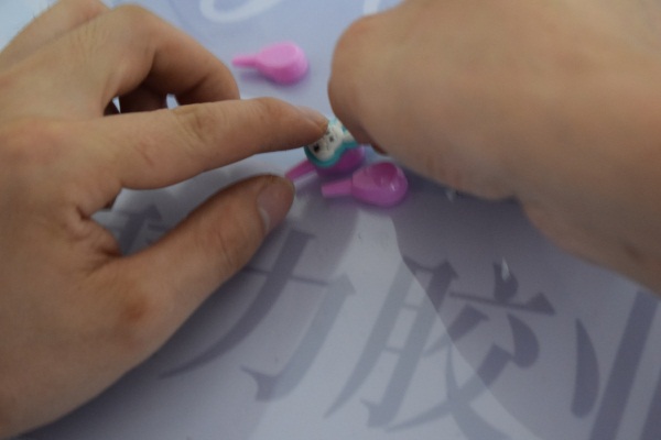 粘硅胶和ABS的胶水 粘硅胶和ABS的胶水