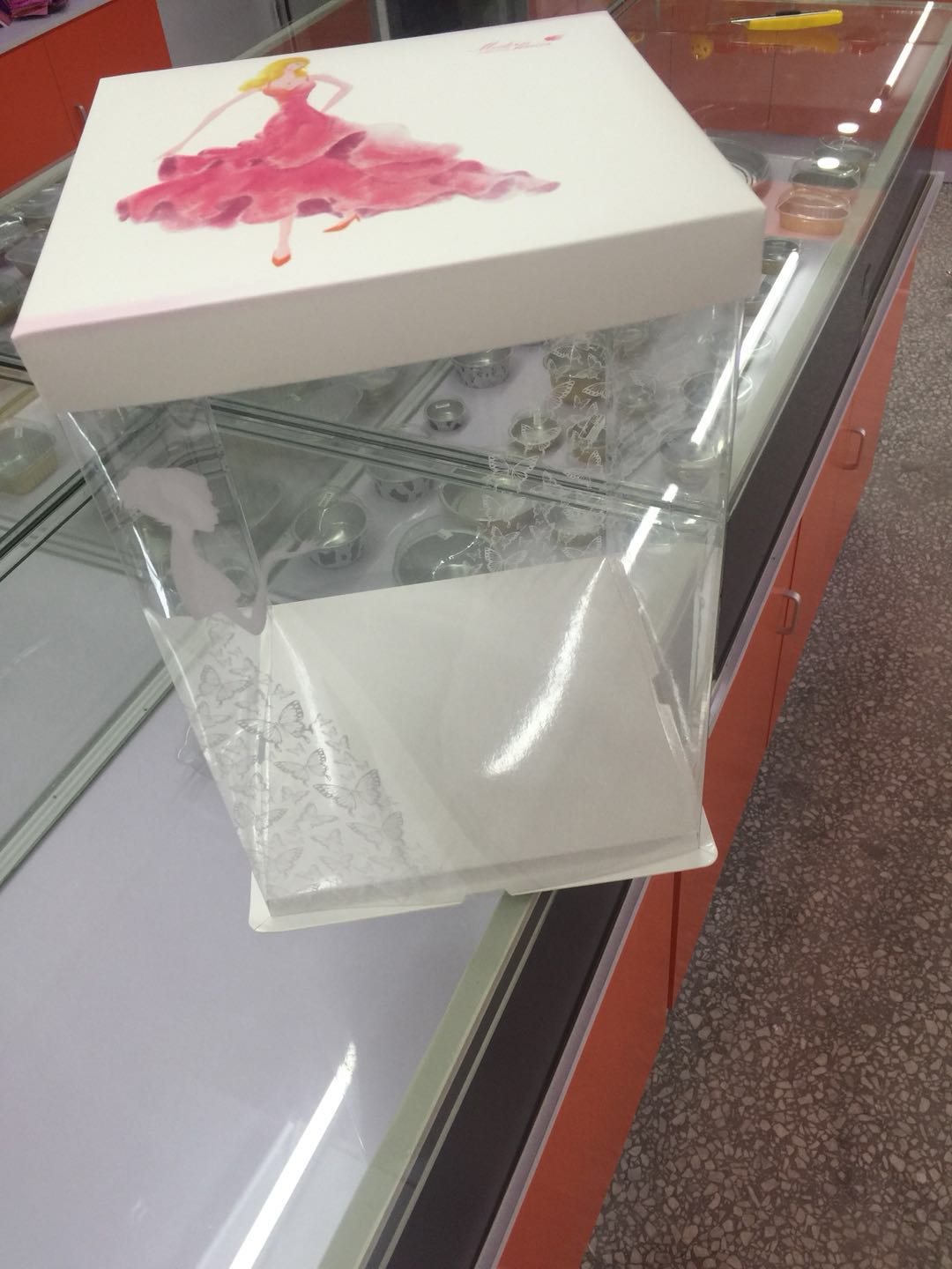 塑料PET用什么粘？用透明度好的PET胶水 聚力胶业 