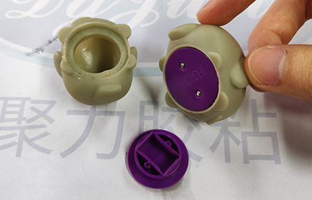 pvc玩具粘接问题