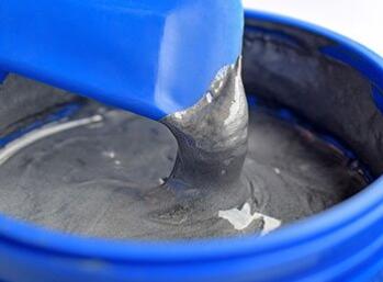 不锈钢压力罐漏水了，用聚力胶水的不锈钢修补胶代替焊补