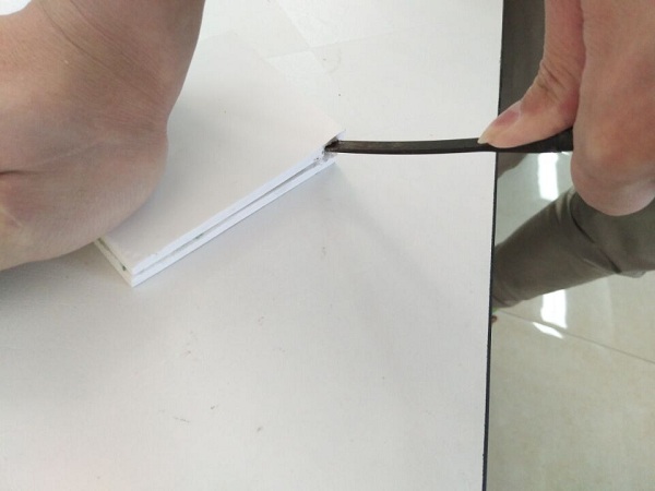 这款粘PVC板材的PVC专用胶水可达到破坏PVC而不脱胶的效果-聚力胶水 这款粘PVC板材的PVC专用胶水可达到破坏PVC而不脱胶的效果-聚力胶水