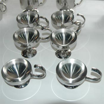 不锈钢制品用什么胶水粘?怎样解决不锈钢材质的粘接-聚力胶水 不锈钢制品用什么胶水粘?怎样解决不锈钢材质的粘接-聚力胶水