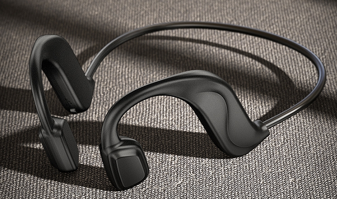 ABS塑料胶帮助客户解决耳机发白问题--聚力胶水