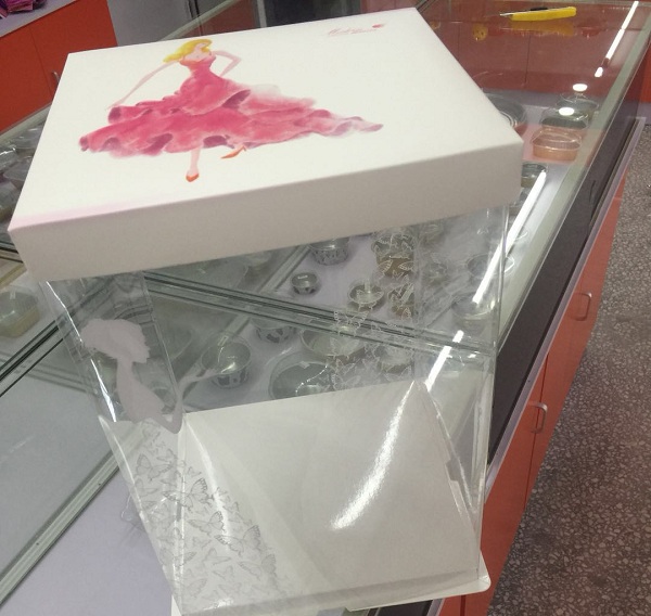 PET专用UV胶水在包装行业中的应用-聚力胶水