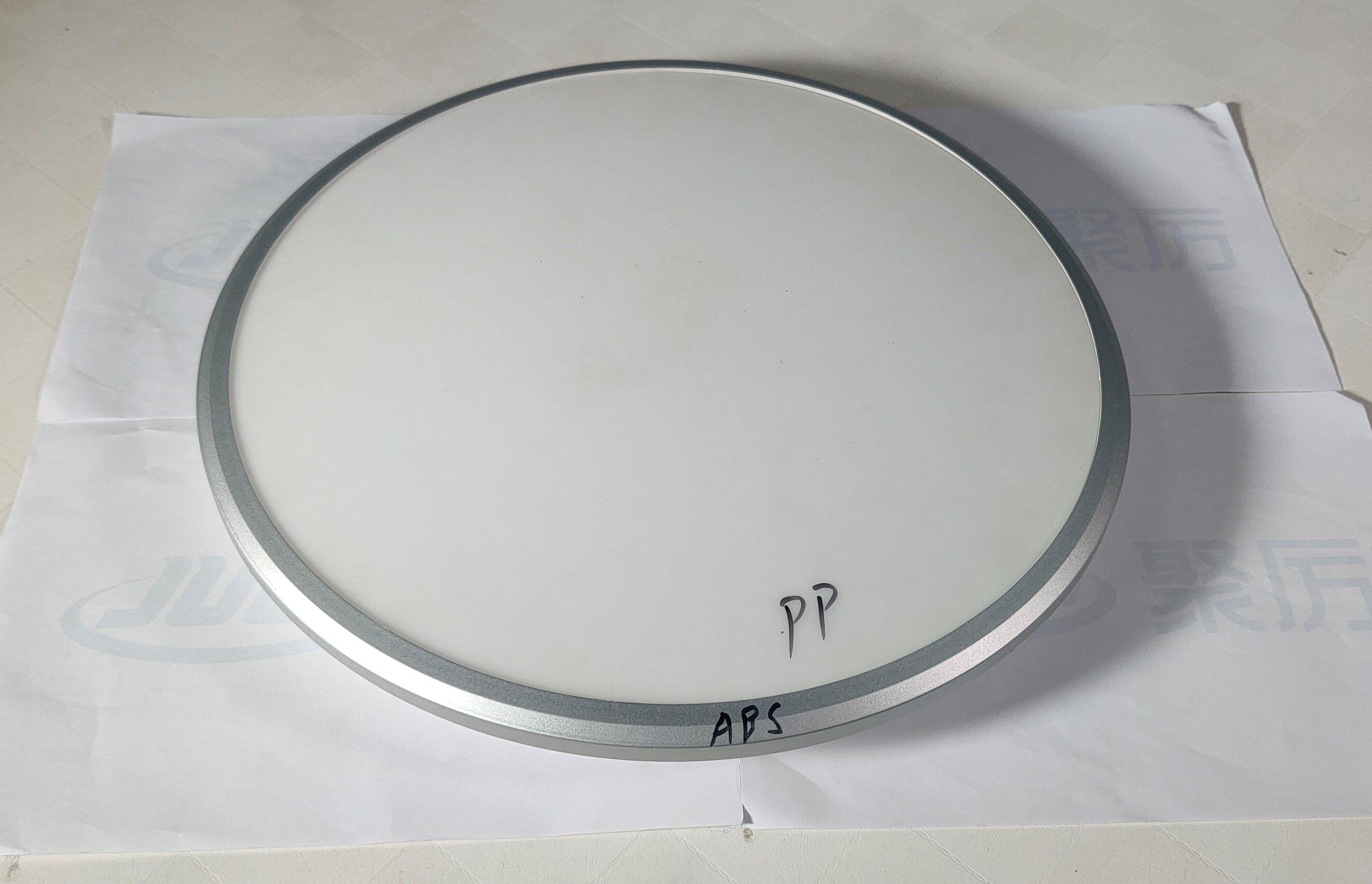 塑料专用胶粘剂在照明灯饰中的应用-聚力胶水