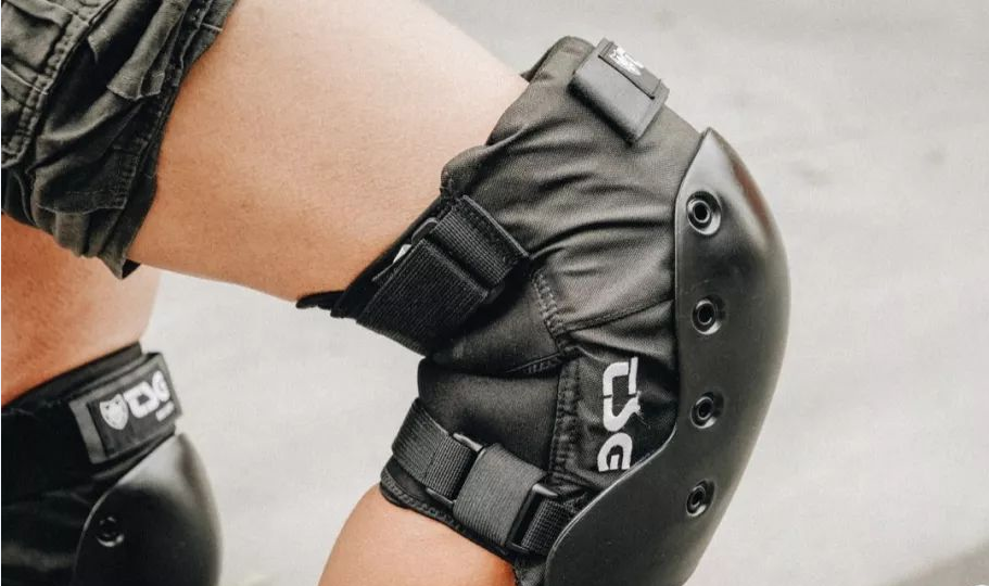 PP塑料专用胶水，护膝板用胶案例