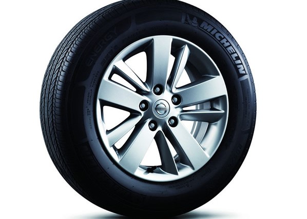 聚力螺纹厌氧胶在汽车轮胎中的应用