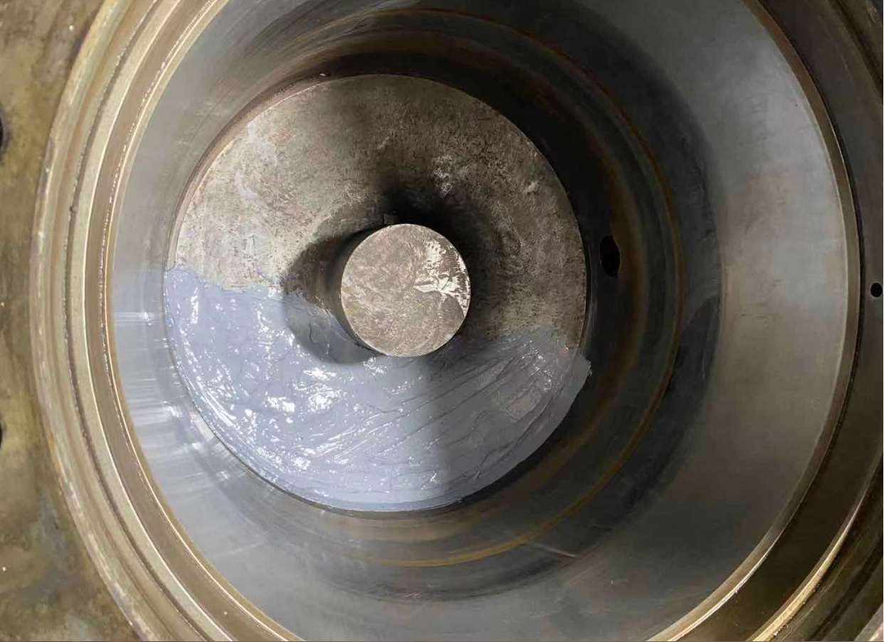 注塑机油缸修补,就找专业技术的聚力修补剂厂家 注塑机油缸修补,就找专业技术的聚力修补剂厂家