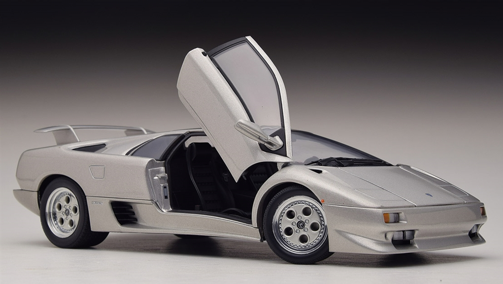 汽车模型用胶案例,聚力塑料粘金属胶水透明无痕 汽车模型用胶案例,聚力塑料粘金属胶水透明无痕