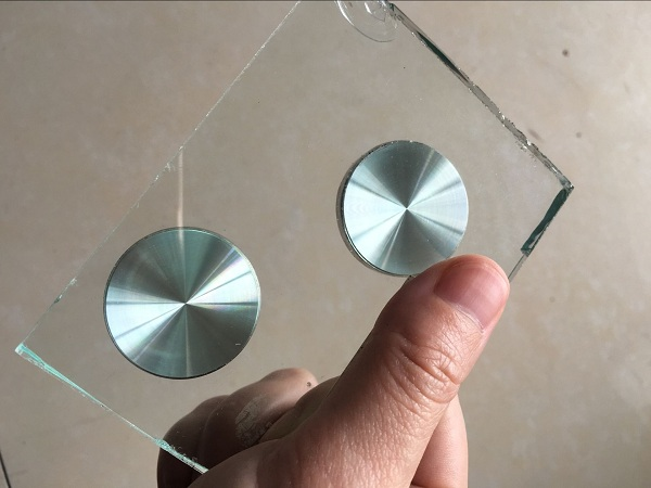 玻璃和金属用什么胶粘?玻璃粘金属UV胶,UV胶水