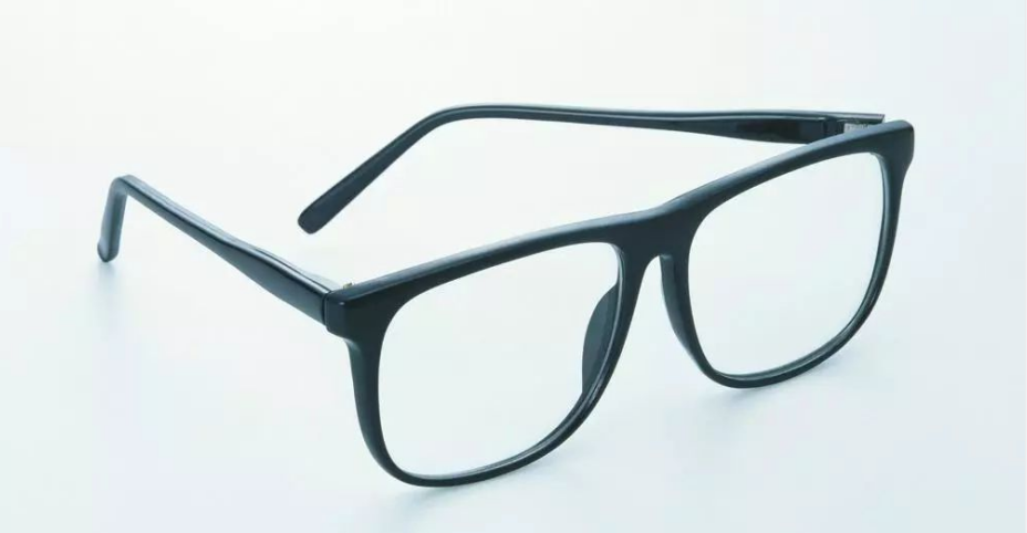 眼镜金属瞬间胶案例，聚力胶水耐老化高强度符合环保标准
